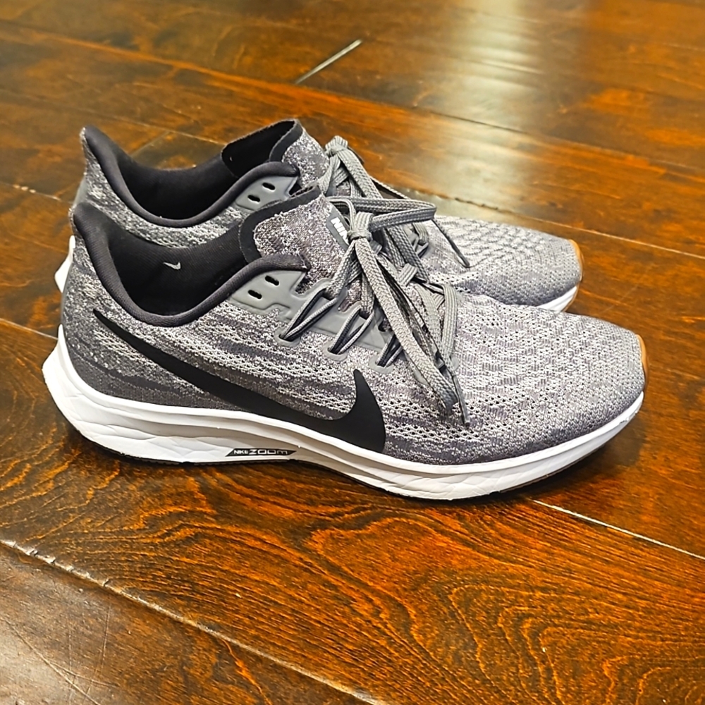 Nike Women's Air Pegasus